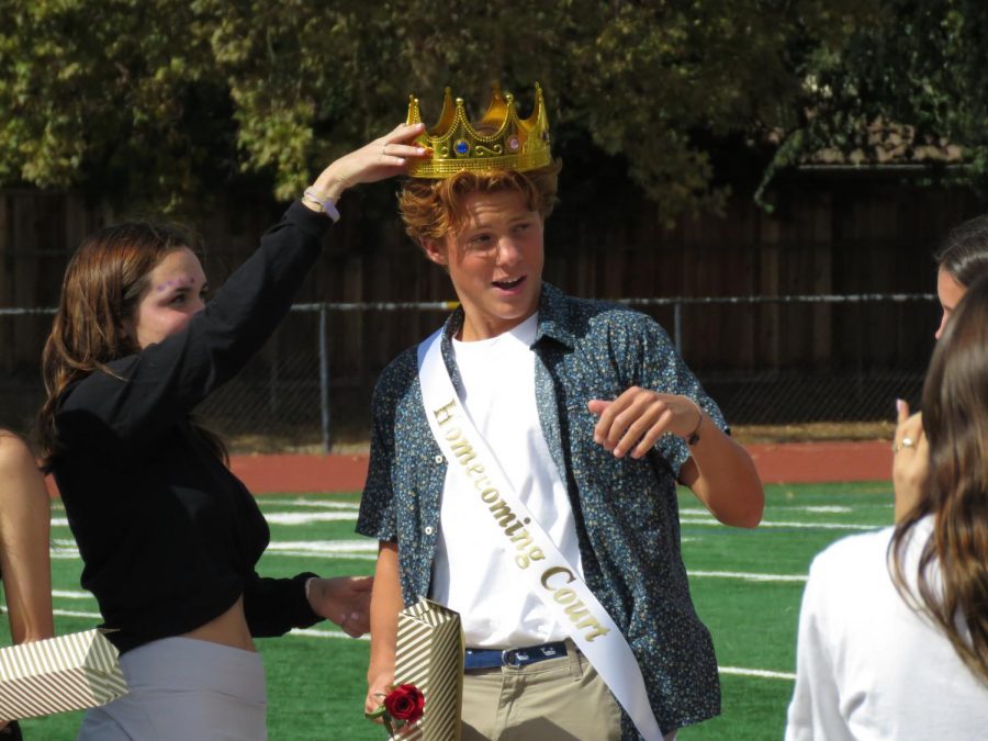 Evan Grell named to Freshman Hoco Court!