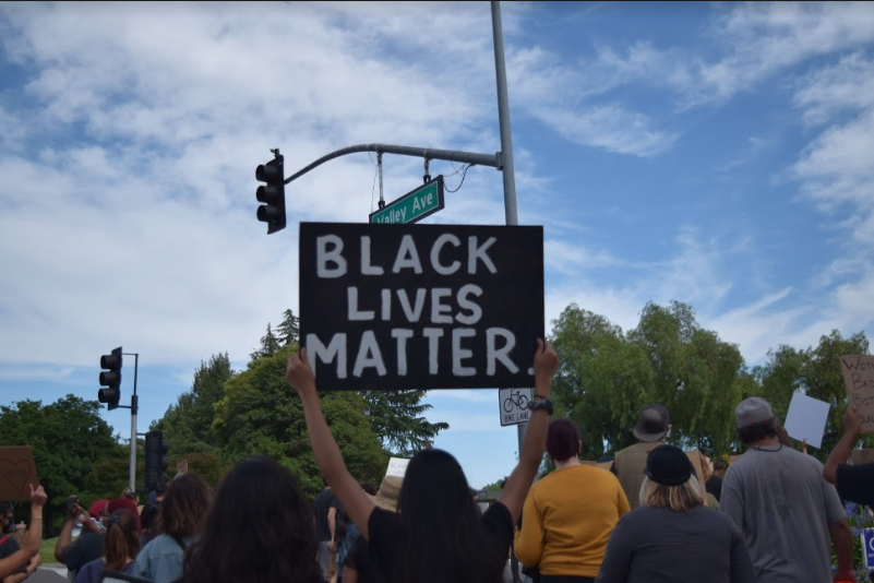 Pleasanton+protests+for+Black+Lives+Matter+movement