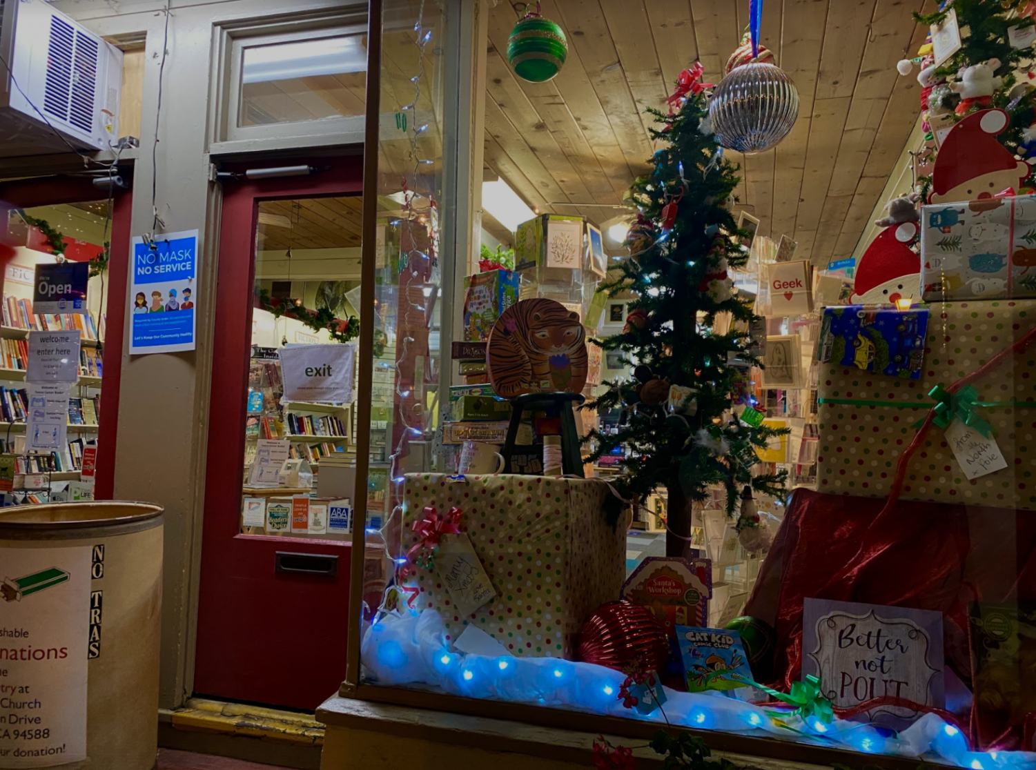 Photo Gallery: Candy Cane Lane