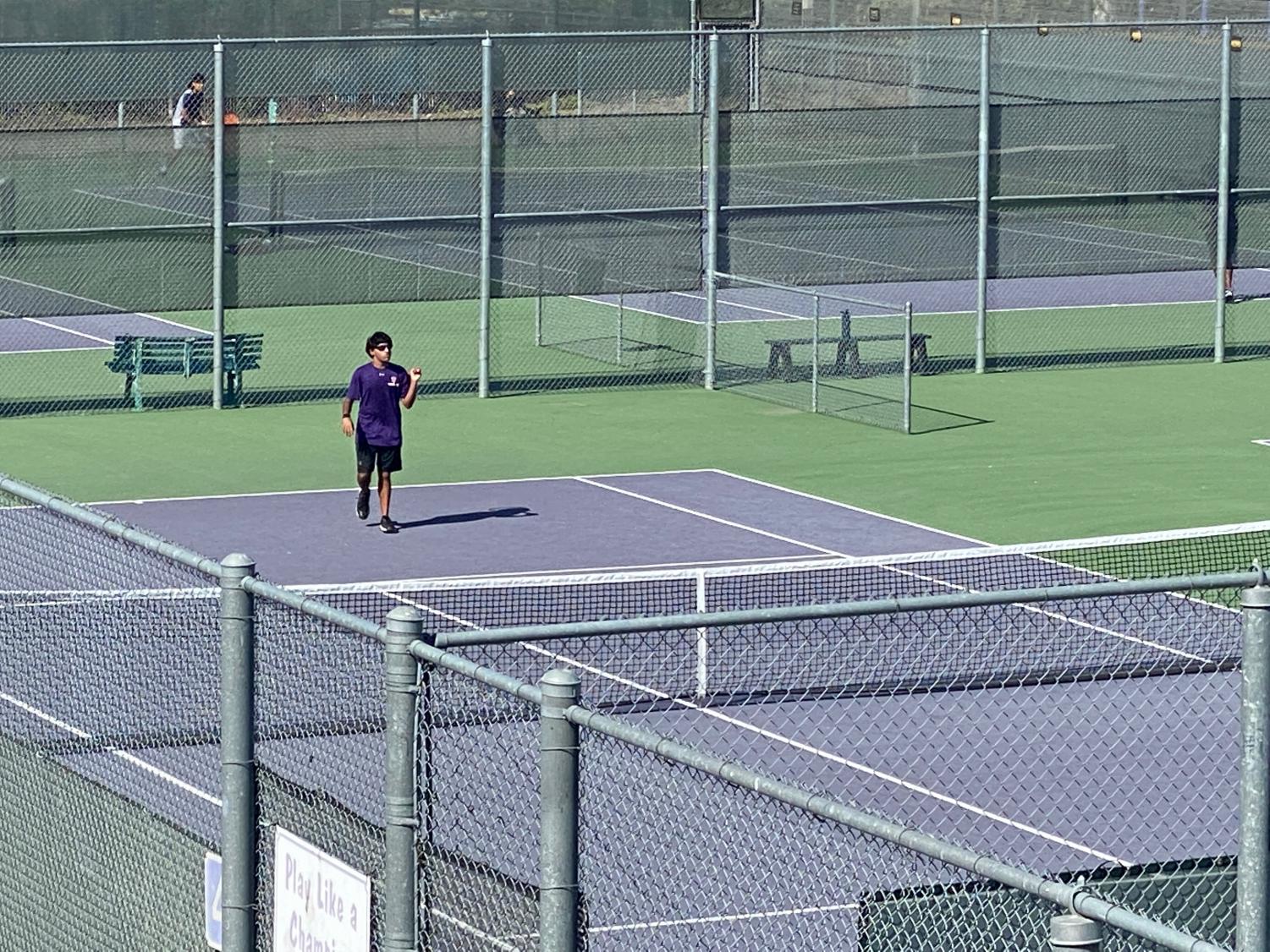 Boys Tennis 4/22