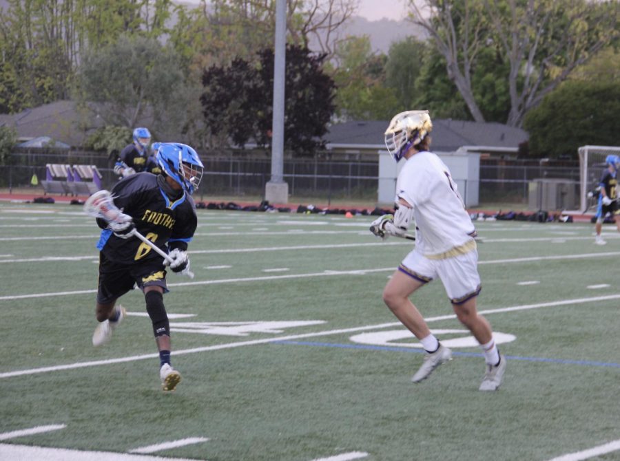 #5 Colin Wallace ('22) plays offense against Foothill.
