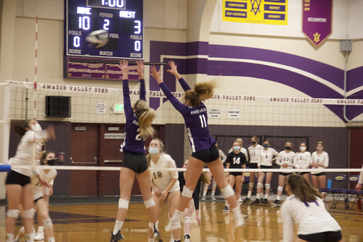 Girls+Volleyball