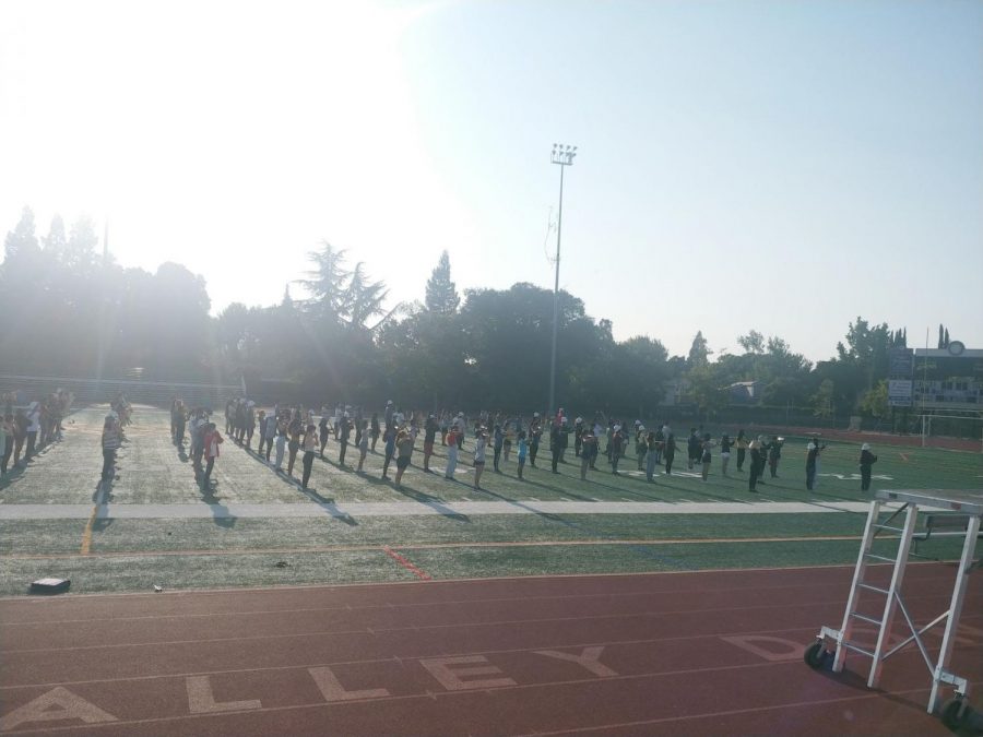 Many+students+do+take+initiative+on+their+own+to+wear+a+mask+outside.