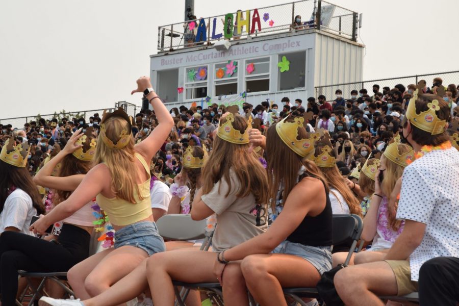 The juniors and seniors boo the freshman and sophomores, welcoming them into the new school. Booing the freshman students is a tradition done every Aloha Rally at Amador Valley.