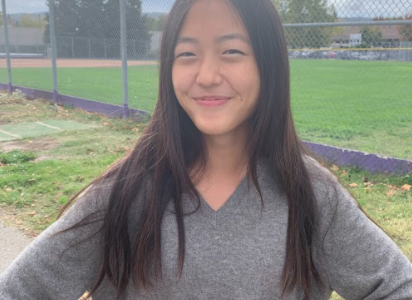 Lois Hong (‘22)