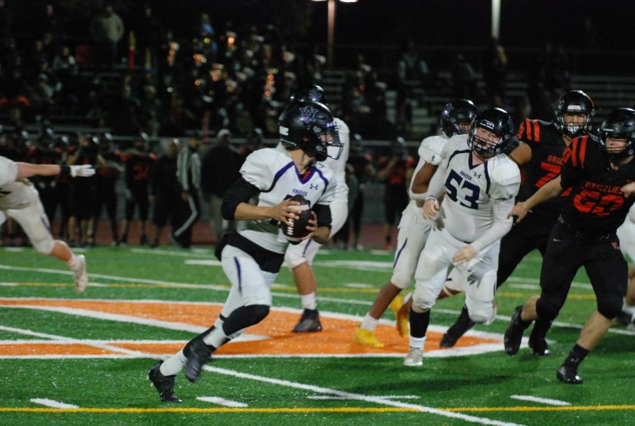 An Amador student prepares to sprint as players chase him.