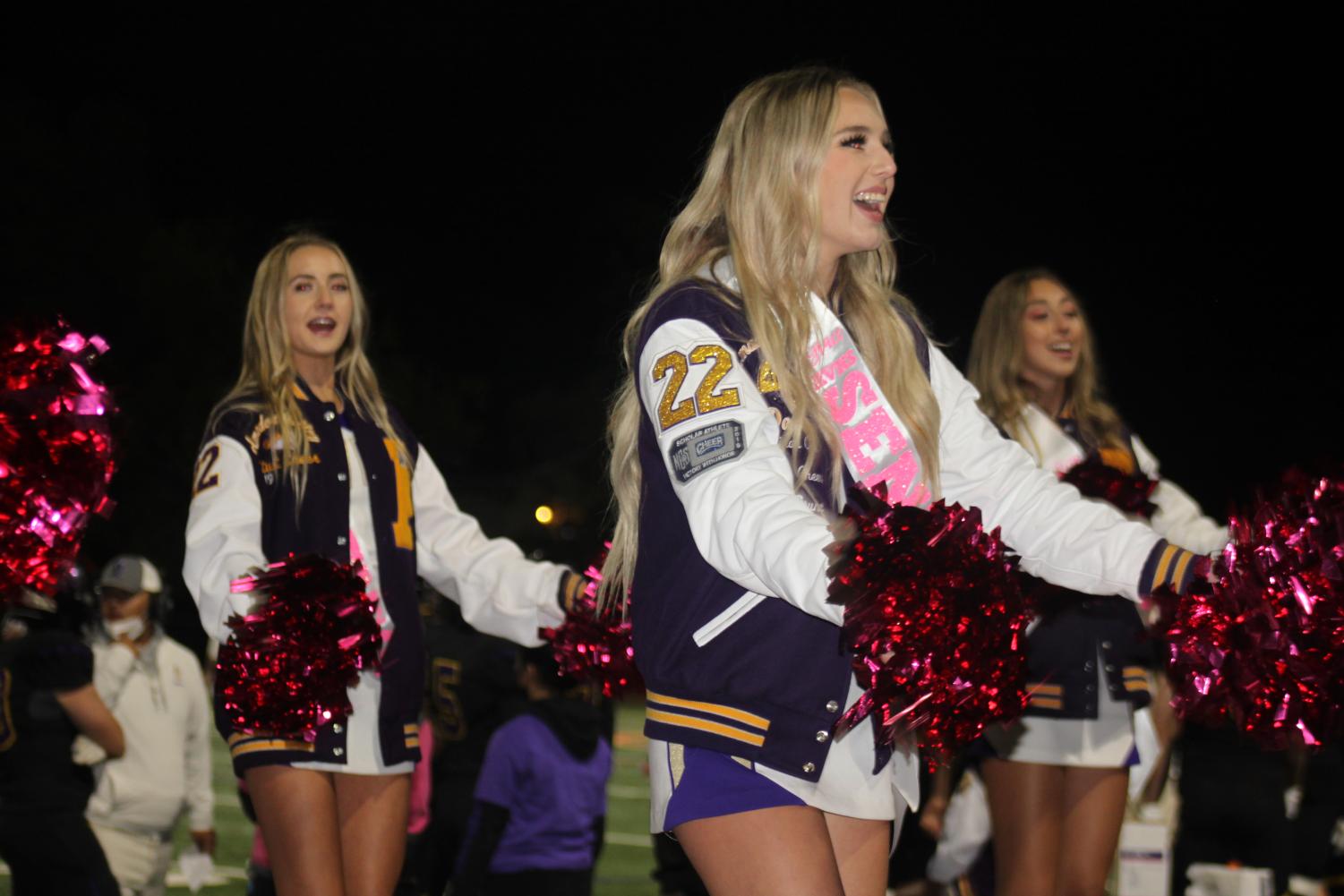Dons raise awareness for Breast Cancer Awareness at Varsity game