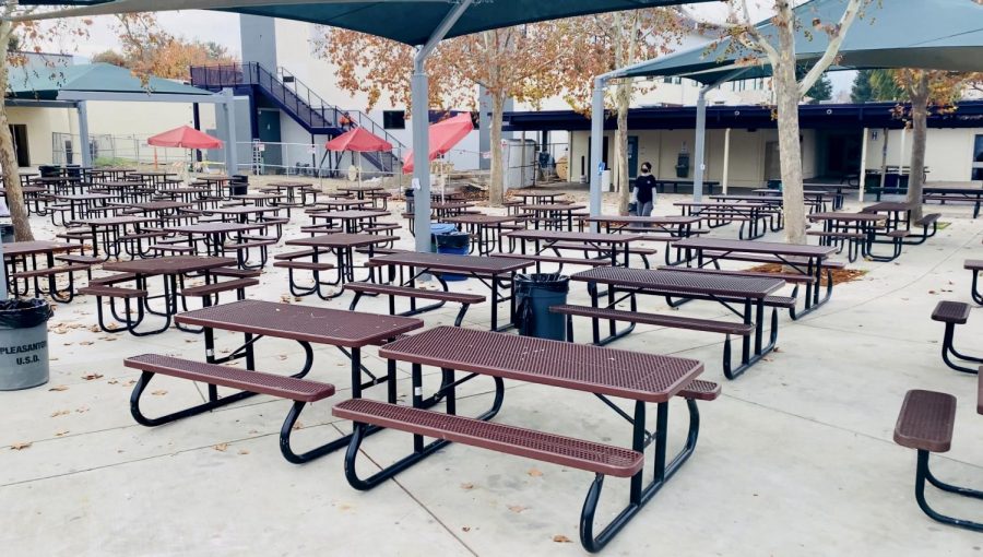 After campus custodians tirelessly clean the lunch area, all of the lunch tables are clean and trash-free. 