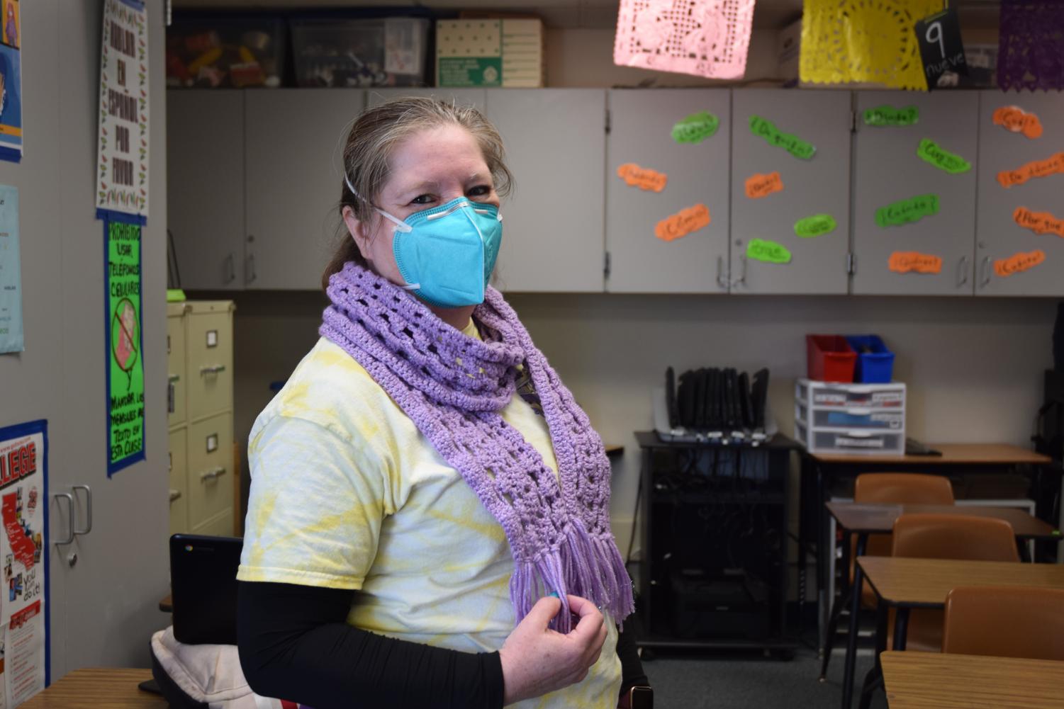 Knitting for a cause: Amador Crochet and Knitting Club craft scarves for charity
