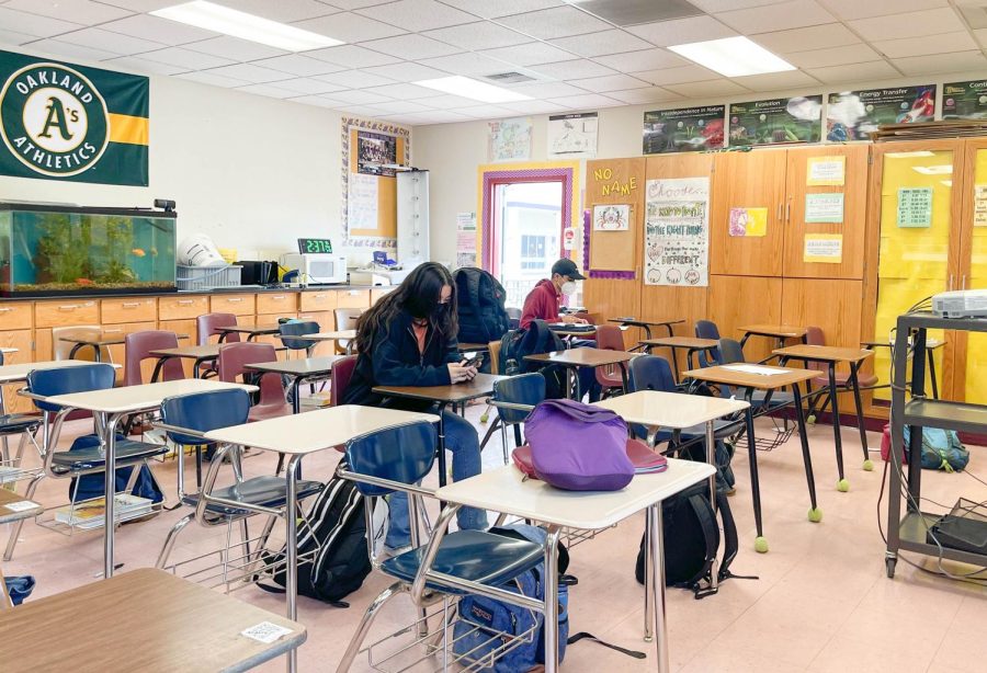The number of absent students in Mrs. Da Costas classroom was 27 throughout the day on Tuesday.