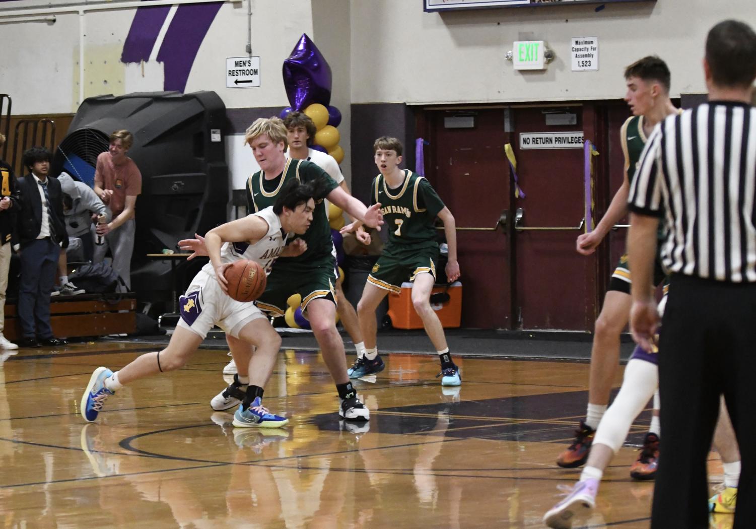 Boys basketball game AV vs San Ramon