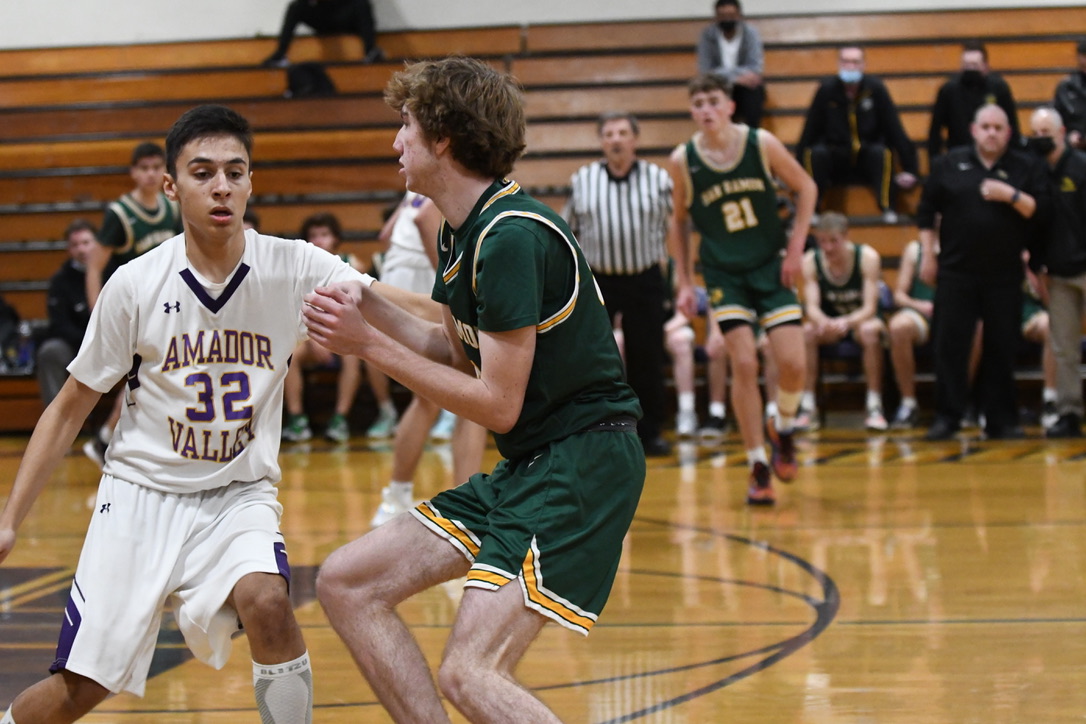 Boys basketball game AV vs San Ramon
