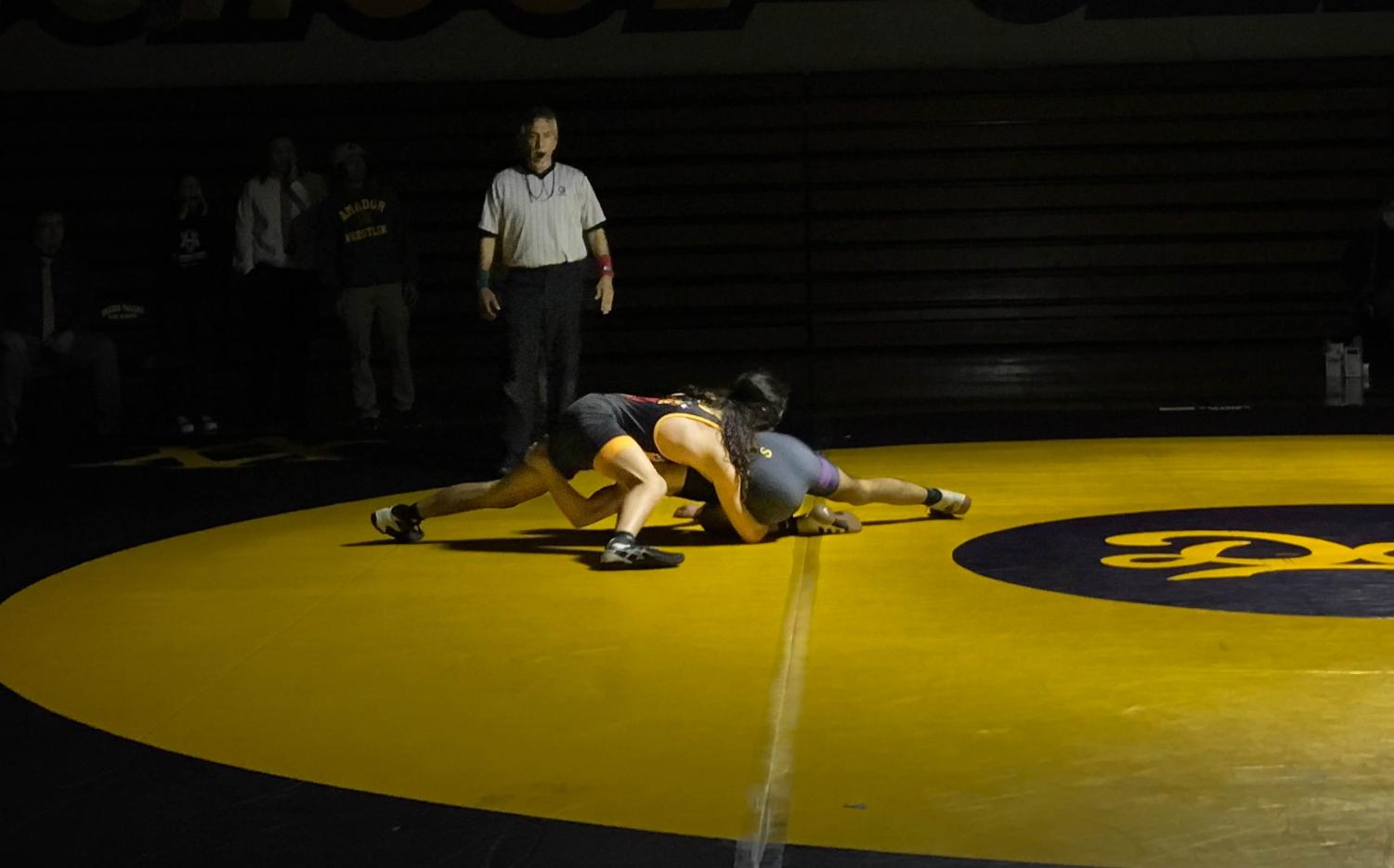 Amador+Wrestling+goes+against+Granada