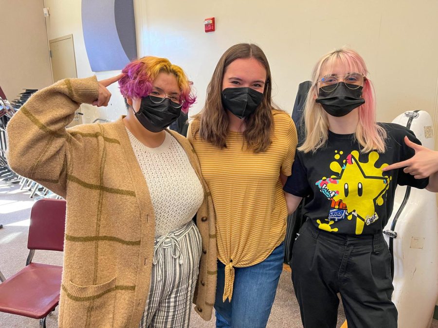 Bellami Fukada ('25), Leila Brown ('22) and Eden Rebello ('25) wear yellow to remind their fellow Dons to spread kindness.