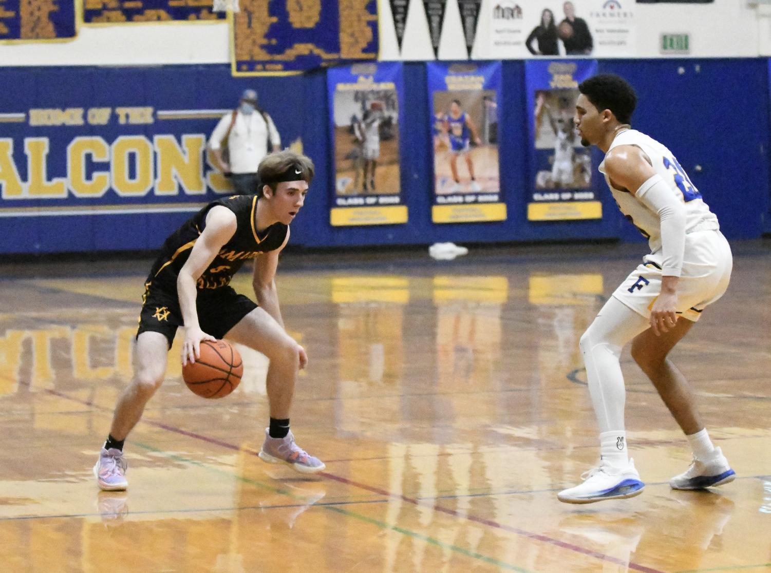 Photo Gallery - Amador Valley Boys Basketball sweeps Foothill in rivalry game