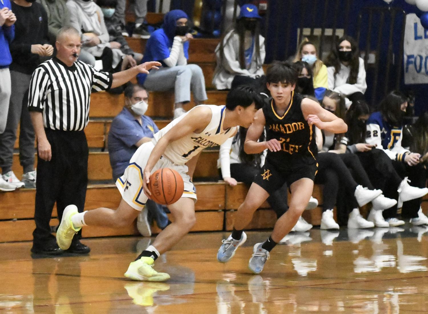 Photo Gallery - Amador Valley Boys Basketball sweeps Foothill in rivalry game