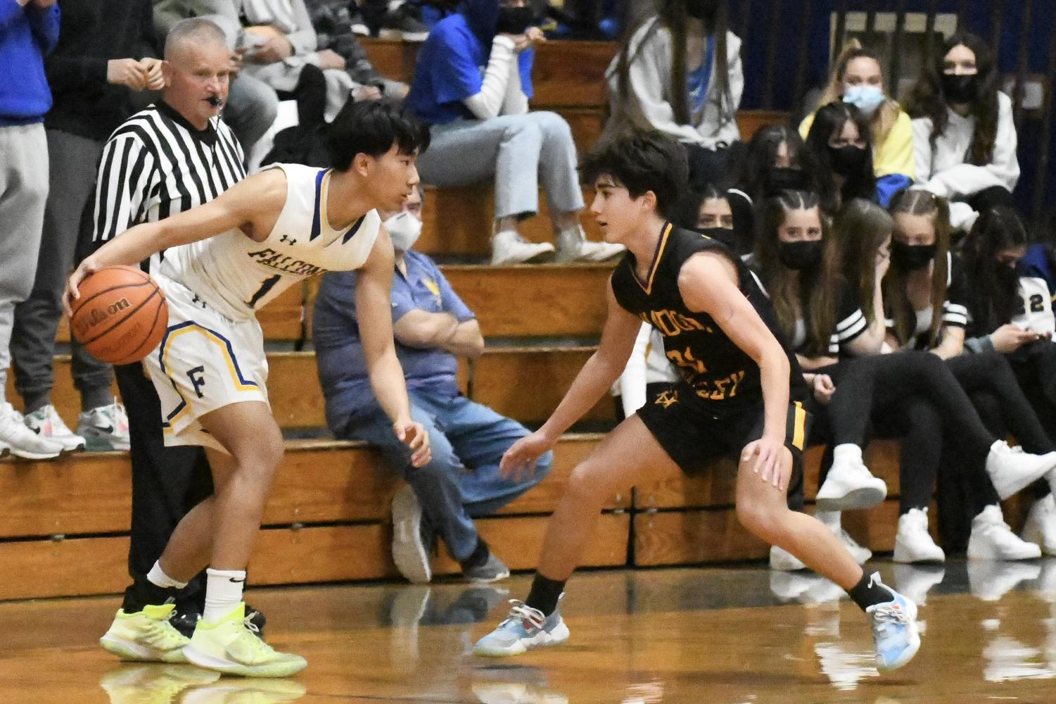 Photo Gallery - Amador Valley Boys Basketball sweeps Foothill in rivalry game