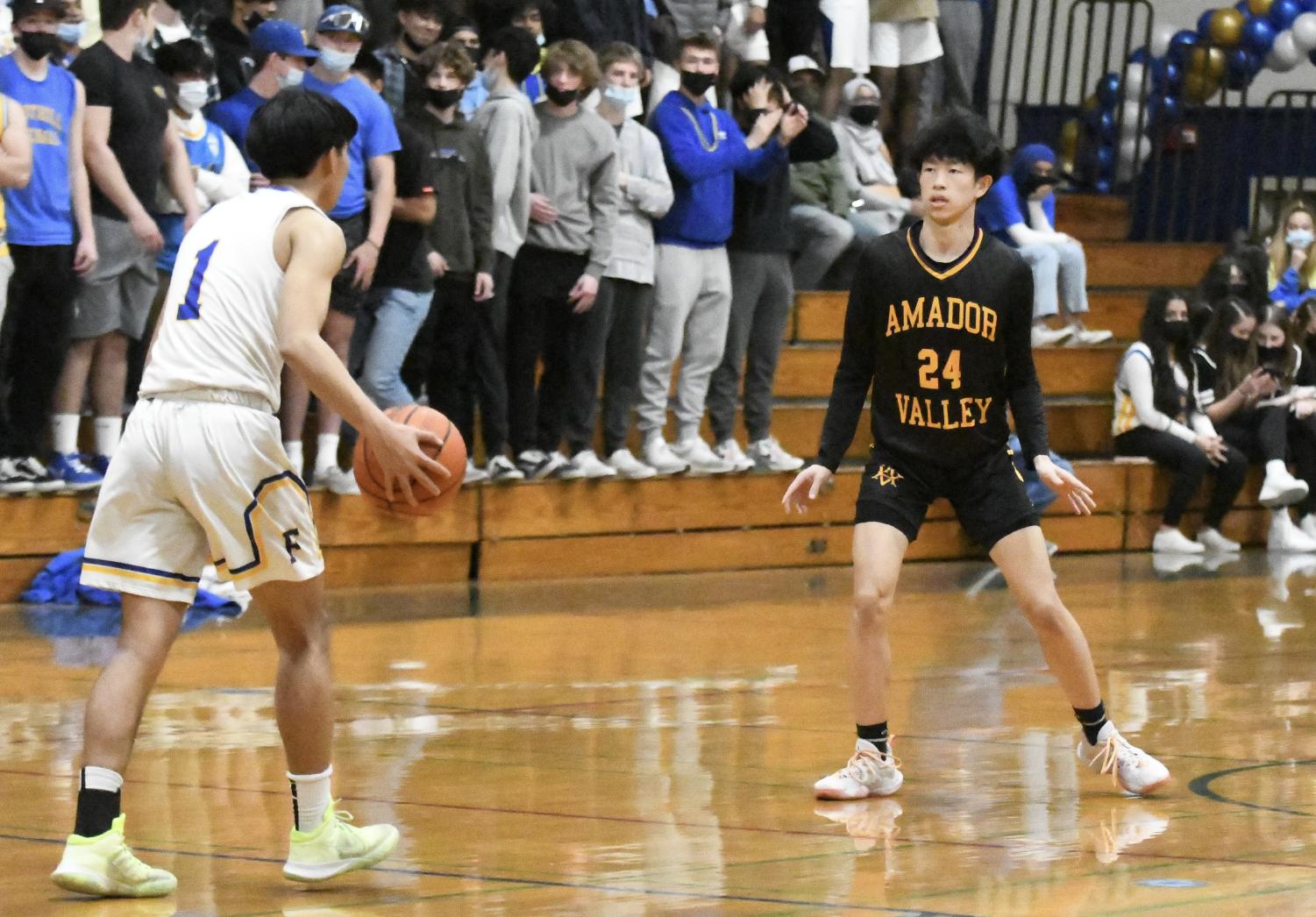 Photo Gallery - Amador Valley Boys Basketball sweeps Foothill in rivalry game