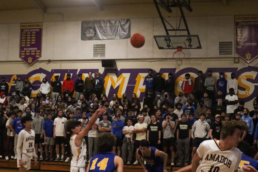 Cheng (23) shoots a free throw, as Foothill gets ready to grab the ball. 