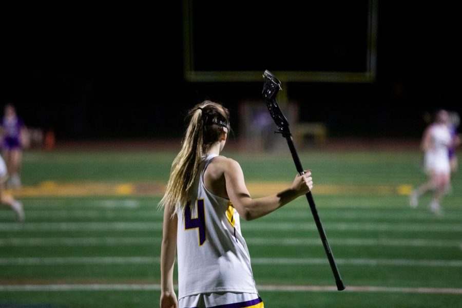 Giuliana Barthel ‘22 stands ready to defend.
