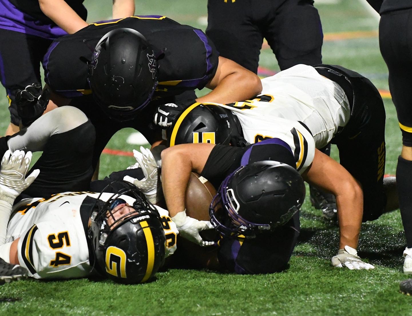 Amador Valley Football beats Granada 38-10 at its first home game