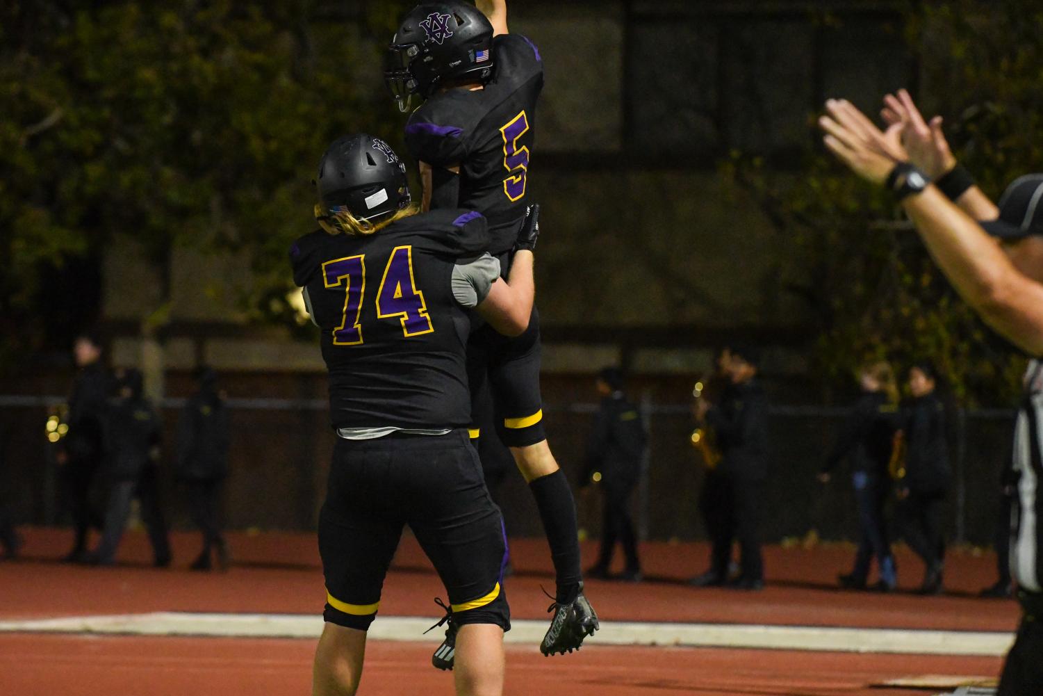 Amador+Valley+Football+beats+Granada+38-10+at+its+first+home+game