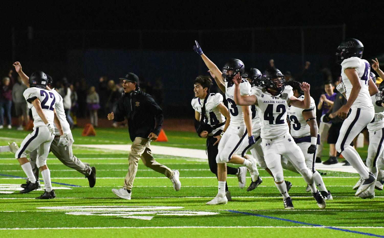 Amador+Valley+Football+defeats+Foothill+with+an+overtime+touchdown