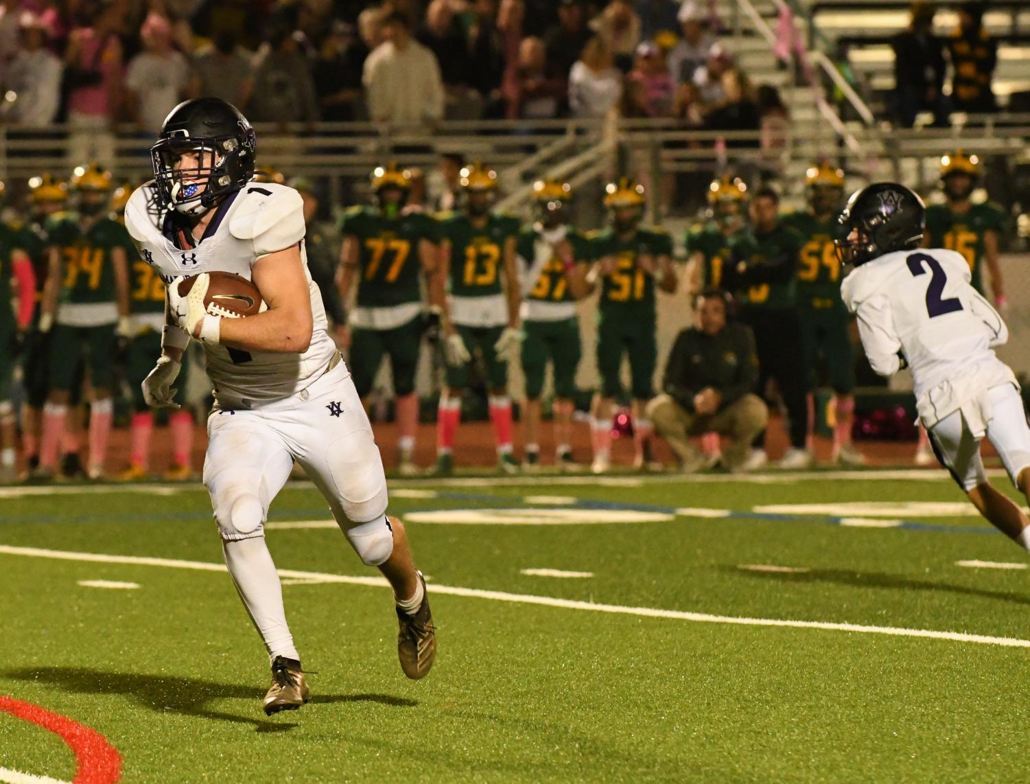 Amador Valley football experiences a tough loss against San Ramon Valley