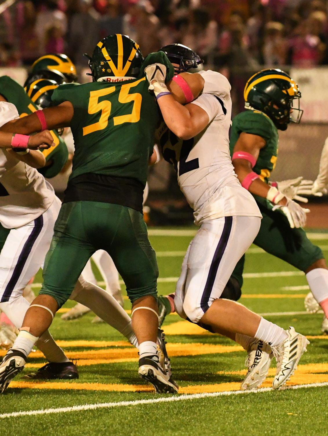 Amador Valley football experiences a tough loss against San Ramon Valley
