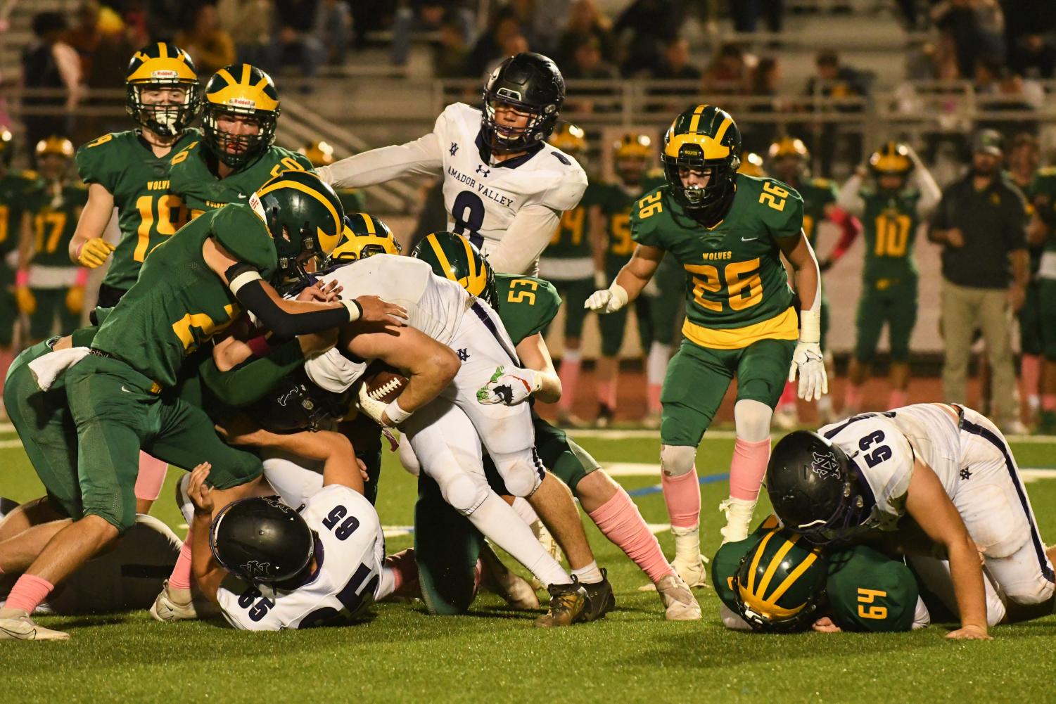Amador Valley football experiences a tough loss against San Ramon Valley