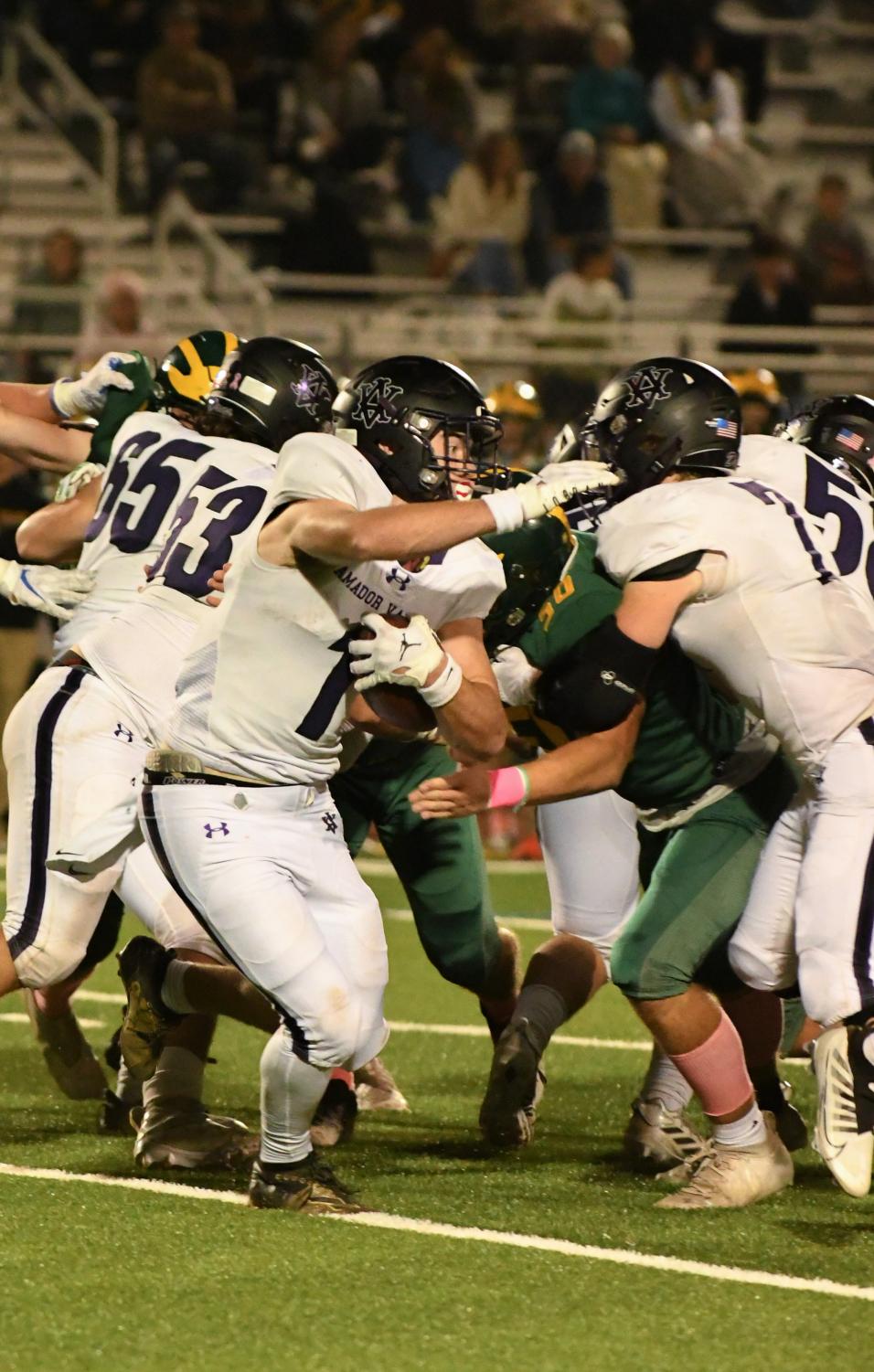 Amador Valley football experiences a tough loss against San Ramon Valley