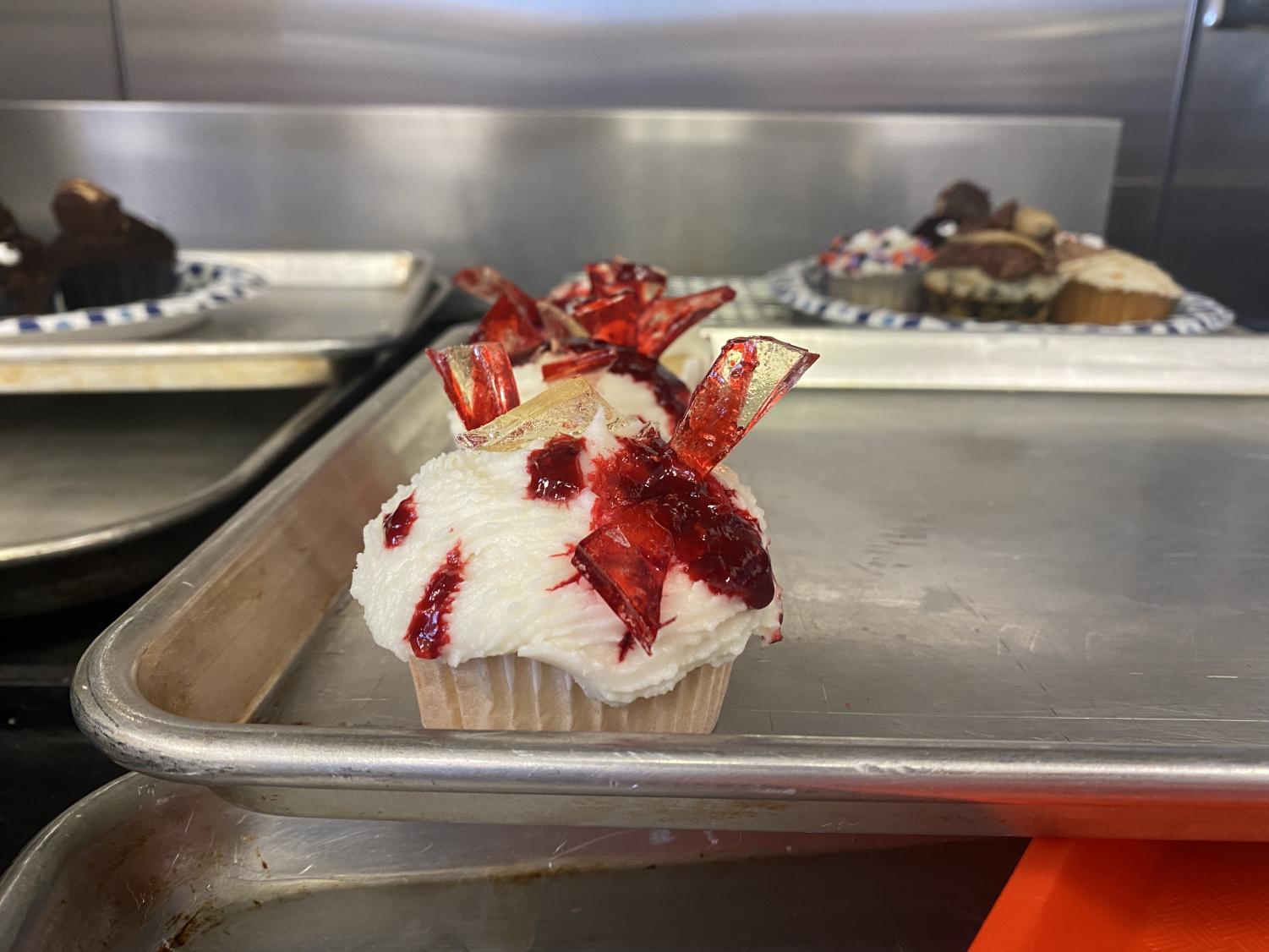 Baking and culinary classes compete in cupcake wars