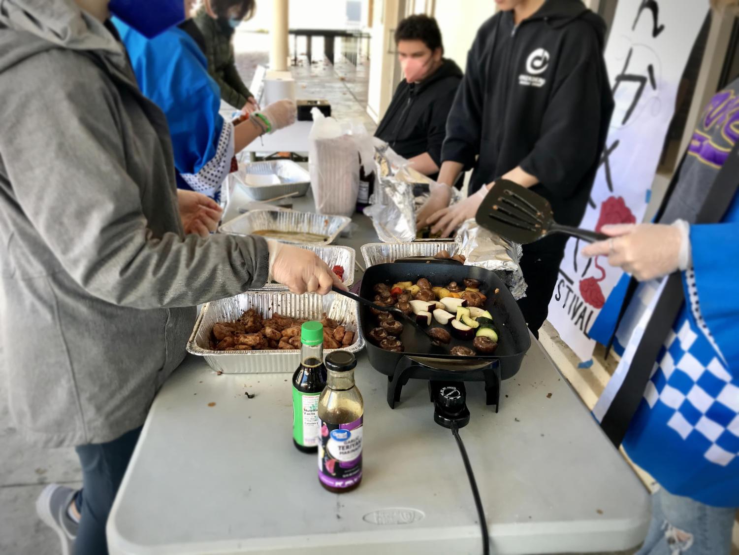 Japanese classes hold Fall Festival with snacks, performances, and activities