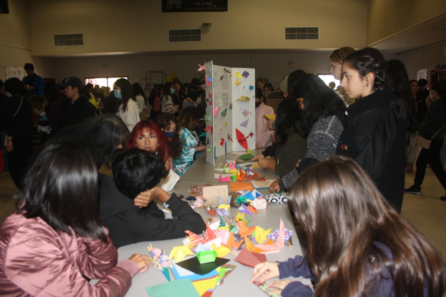 Photo story: Japanese classes host Japanese fall festival