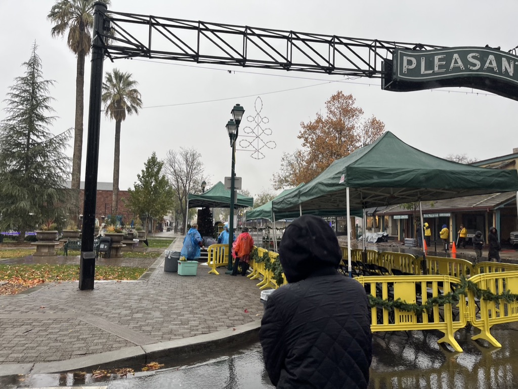 Pleasanton Hometown Holiday Parade canceled due to rain