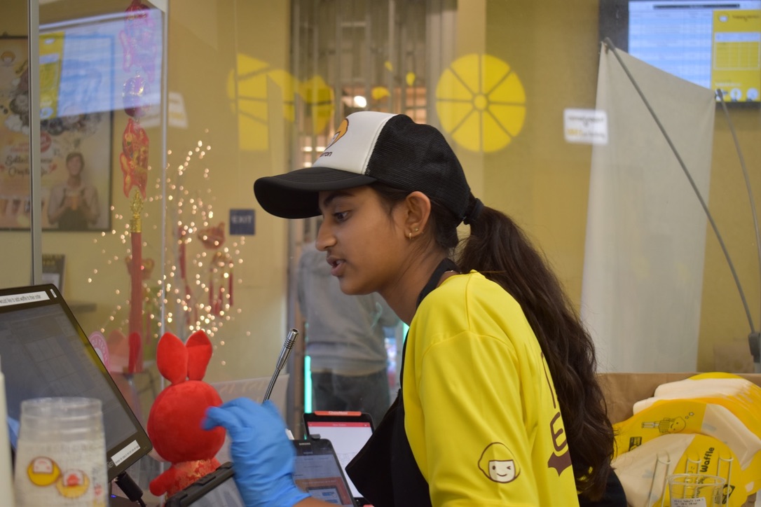 Student baristas get boba bliss at Happy Lemon