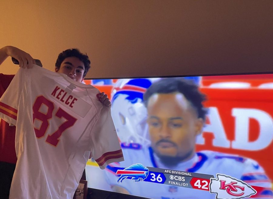 Ali Ulusu (‘23) supported the Kansas City Chiefs after the Chiefs beat the Buffalo Bills in the AFC Championship in the 2021-22 season.