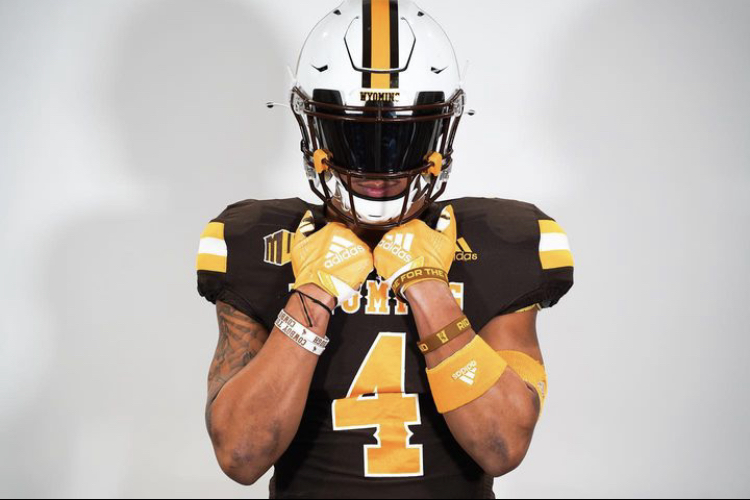 Linebacker and safety Miles Tucker committed to the Wyoming Cowboys as a preferred walk-on. He took his official visit to Laramie on Jan. 20. 