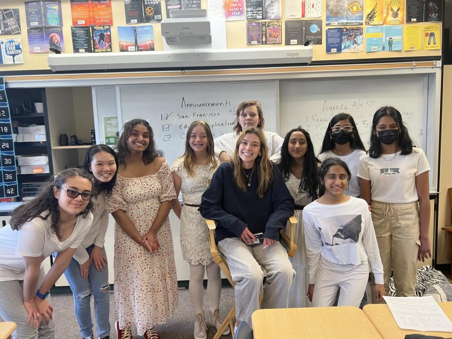 An AV Choir group sings for Emma Kelly (‘23) in Stephanie Kamali’s classroom.