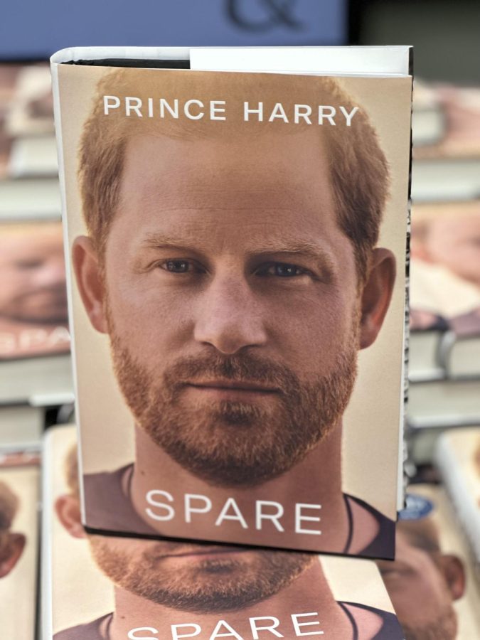 Prince+Harry%E2%80%99s+new+memoir%2C+Spare%2C+sold+over+3.2+million+copies+worldwide+in+only+the+first+week.