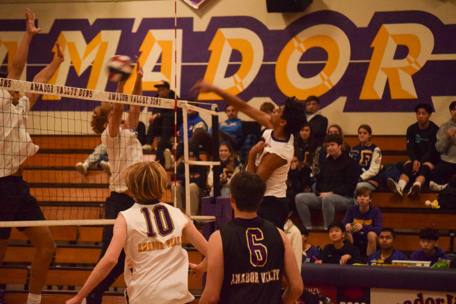 Boys varsity volleyball team defeats Foothill 3-1