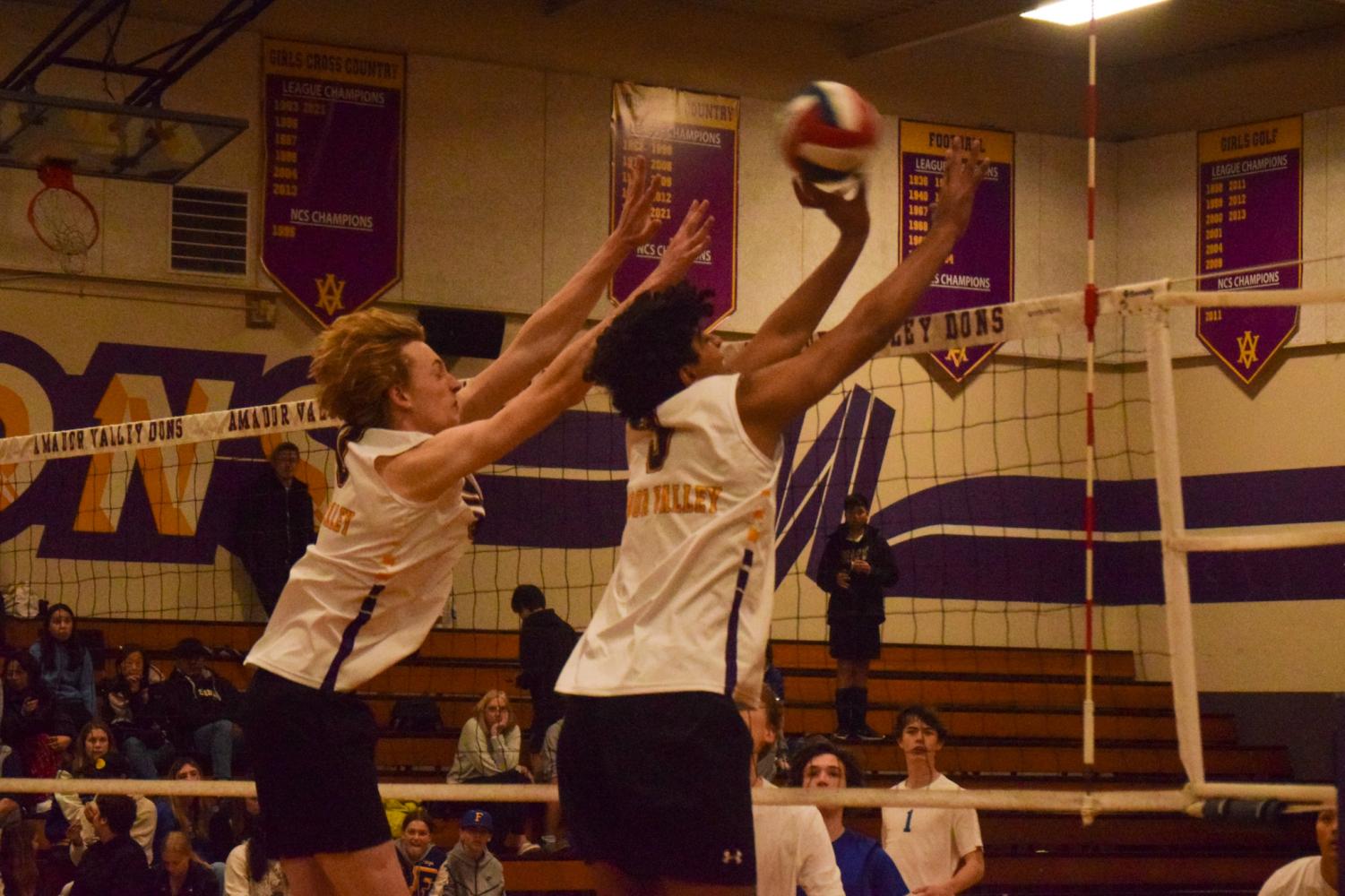 Boys varsity volleyball team defeats Foothill 3-1