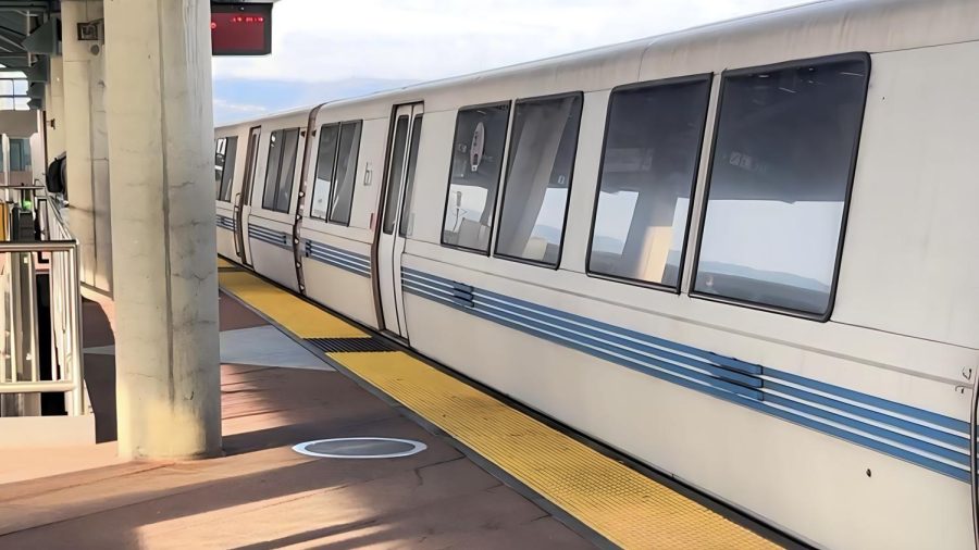 BART+and+Union+Pacific+are+two+separate+rail+systems+that+operate+on+different+tracks+in+the+San+Francisco+Bay+Area%2C+with+BART+serving+as+a+public+transportation+system+and+Union+Pacific+primarily+transporting+freight.