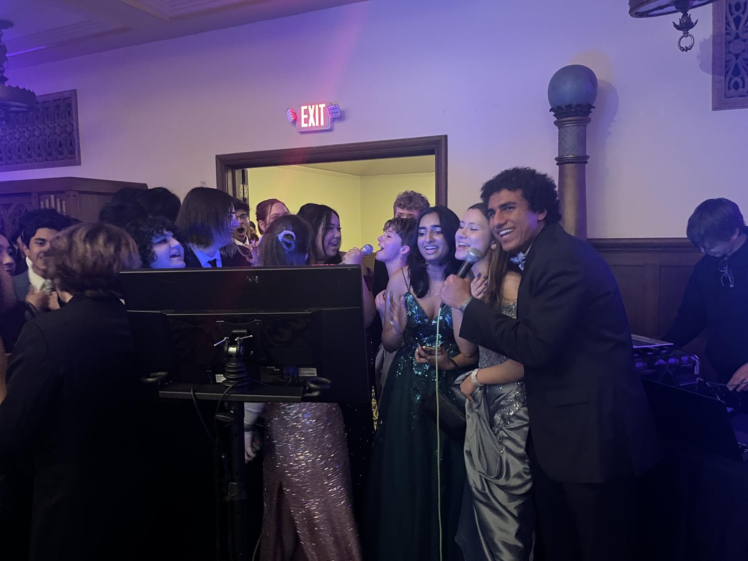 Junior prom: the experience
