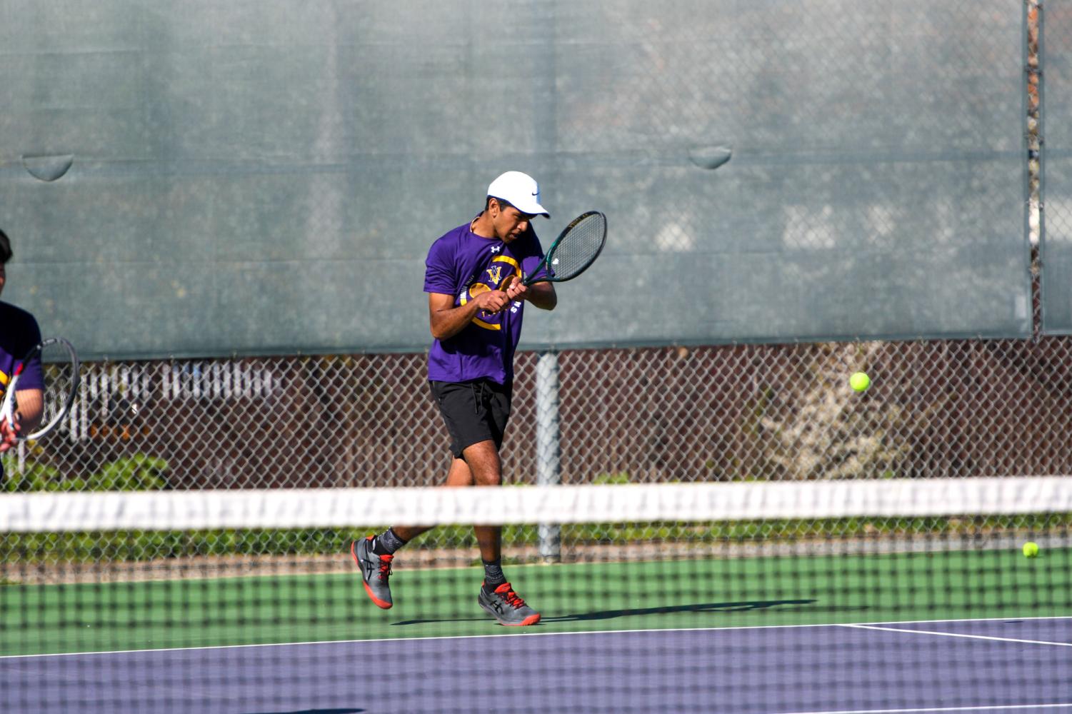 Boys Varsity Tennis defeats Foothill in an exciting 6-3 victory