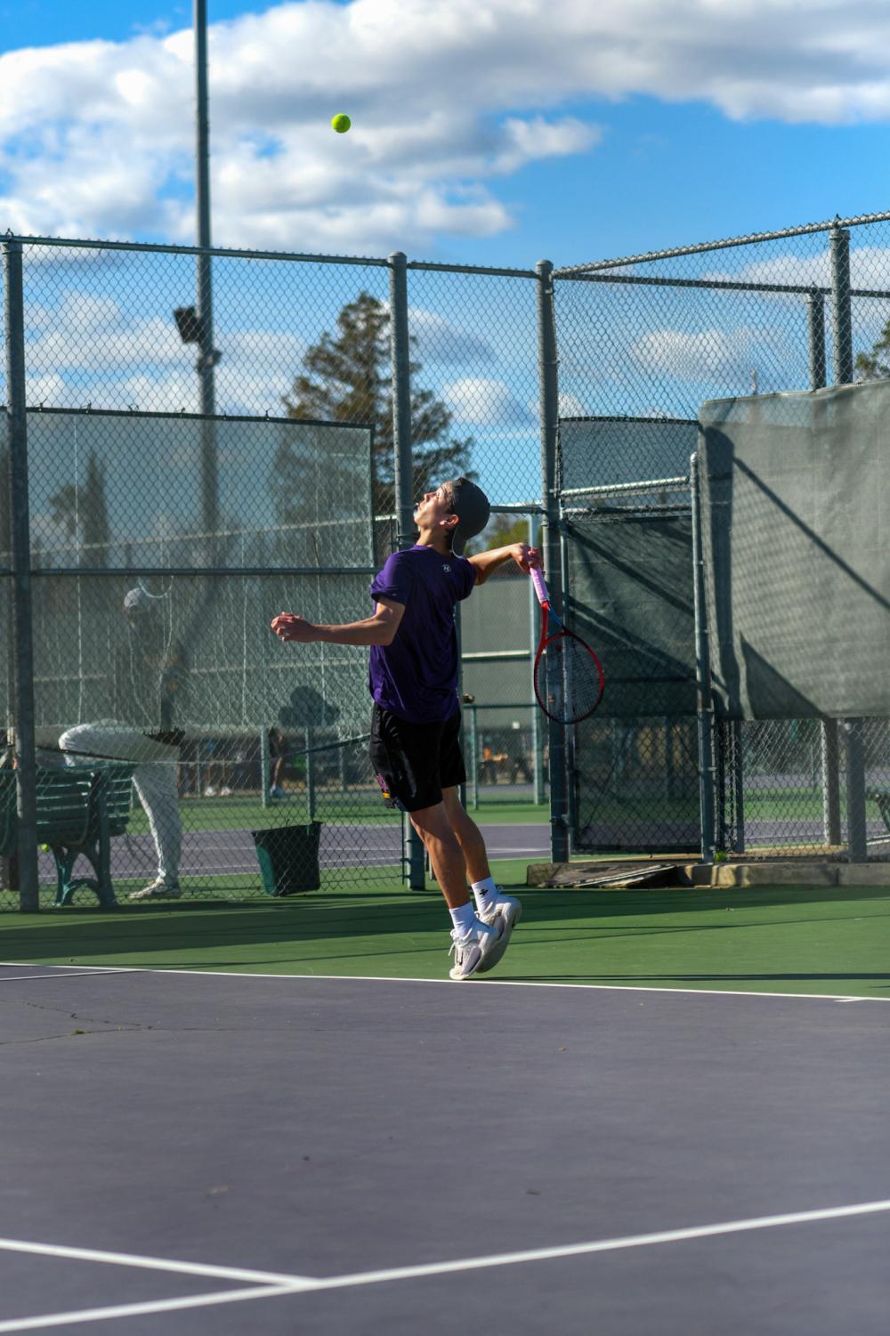 Boys Varsity Tennis defeats Foothill in an exciting 6-3 victory