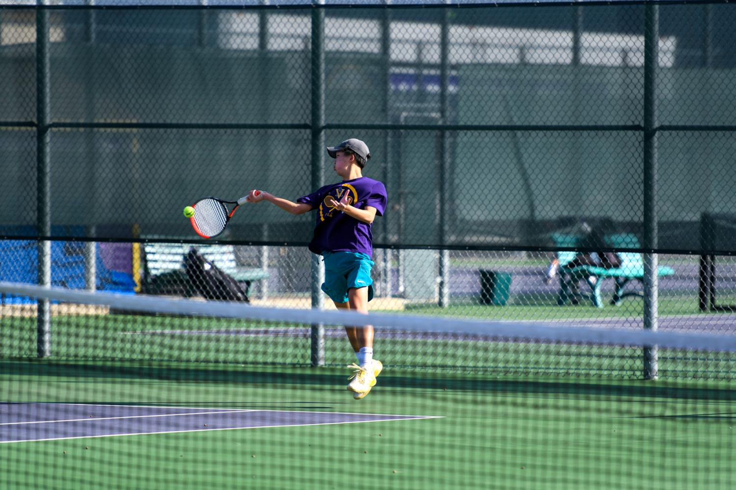 Boys Varsity Tennis defeats Foothill in an exciting 6-3 victory