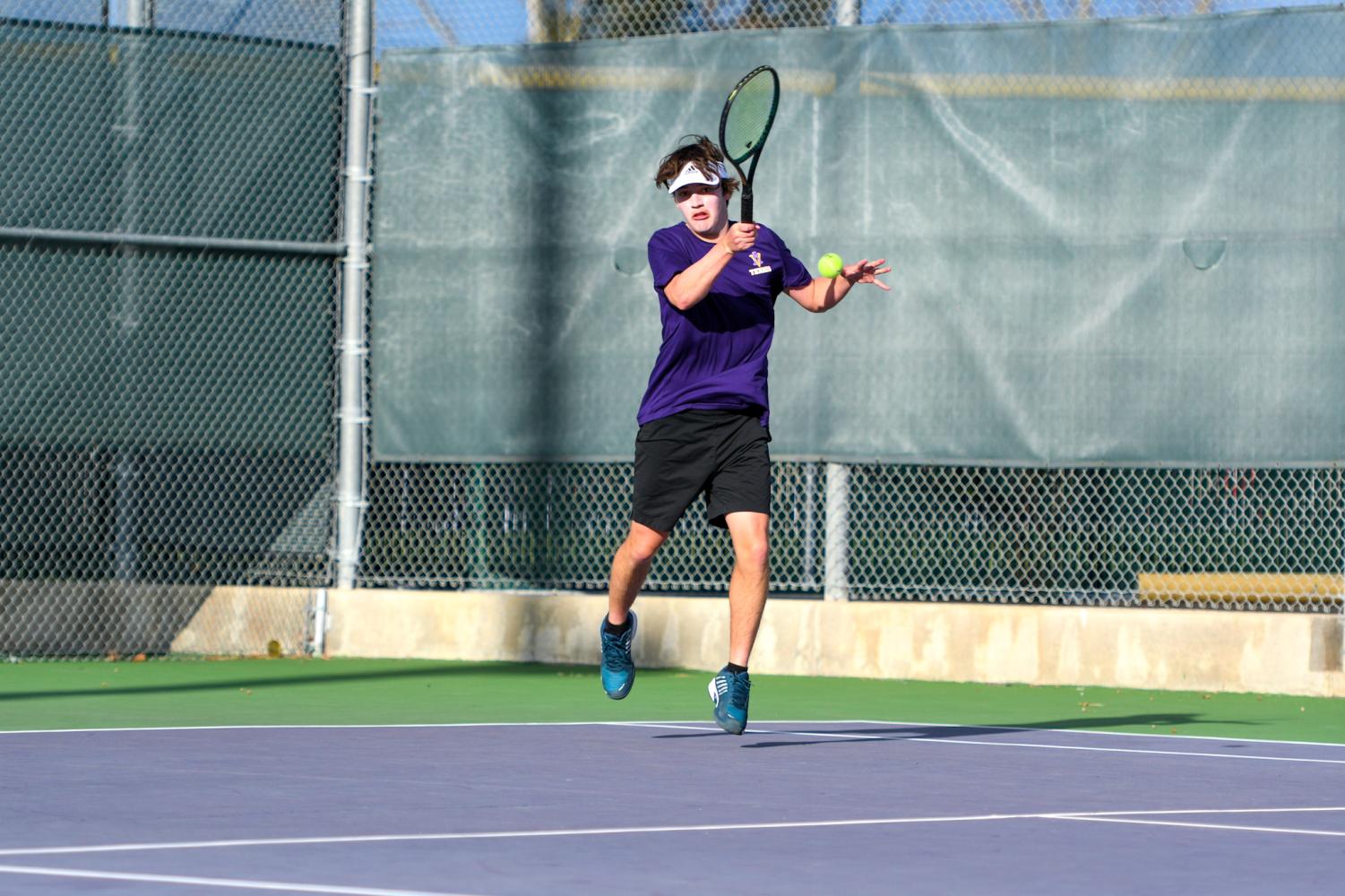 Boys Varsity Tennis defeats Foothill in an exciting 6-3 victory