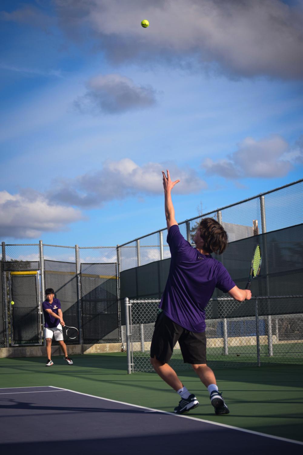 Boys Varsity Tennis defeats Dougherty Valley High 5-3