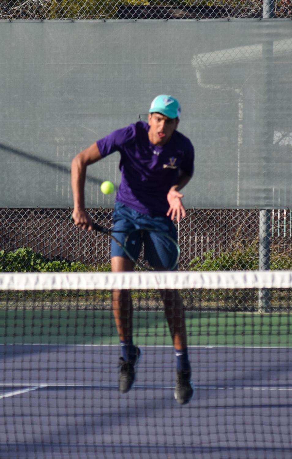 Boys+Varsity+Tennis+defeats+Dougherty+Valley+High+5-3